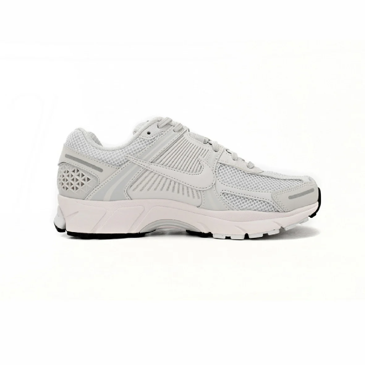 Nike Air Zoom Vomero 5 Grey