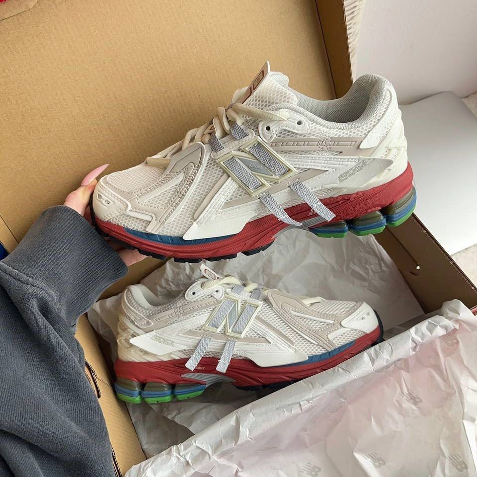 New Balance 1906A Sea Salt Astro Dust