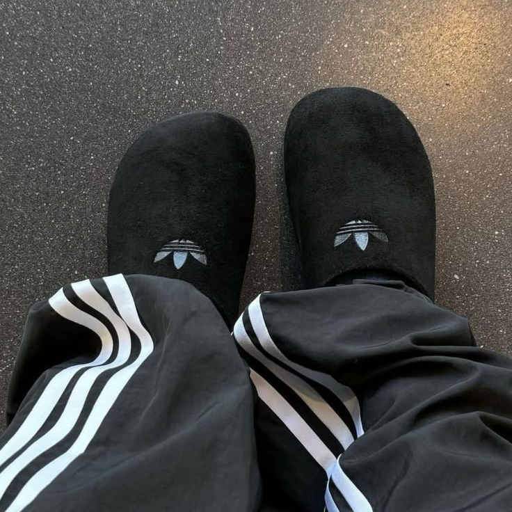 Adidas Adimule Black Gum