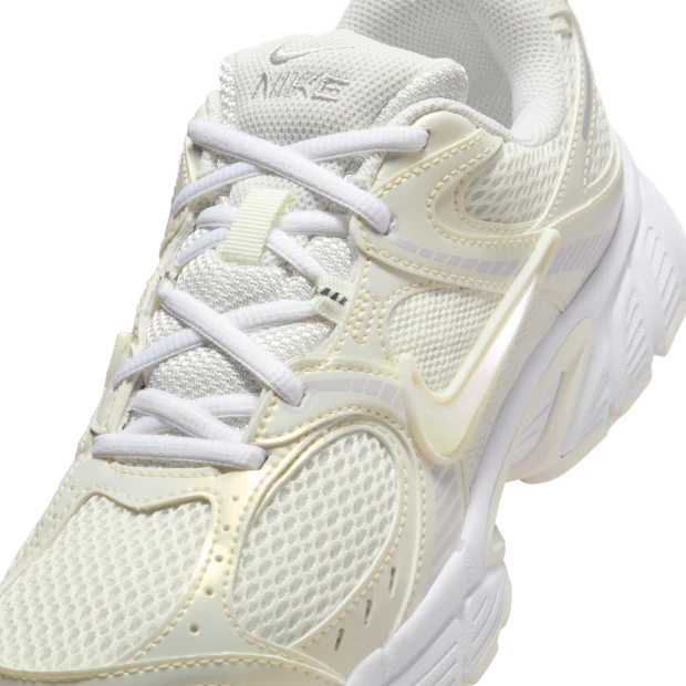 Nike V5 Soft Pearl White