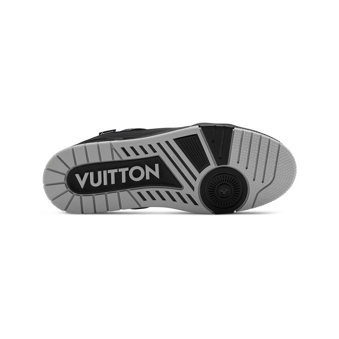 Louis Vuitton Trainer Black 1AJATF