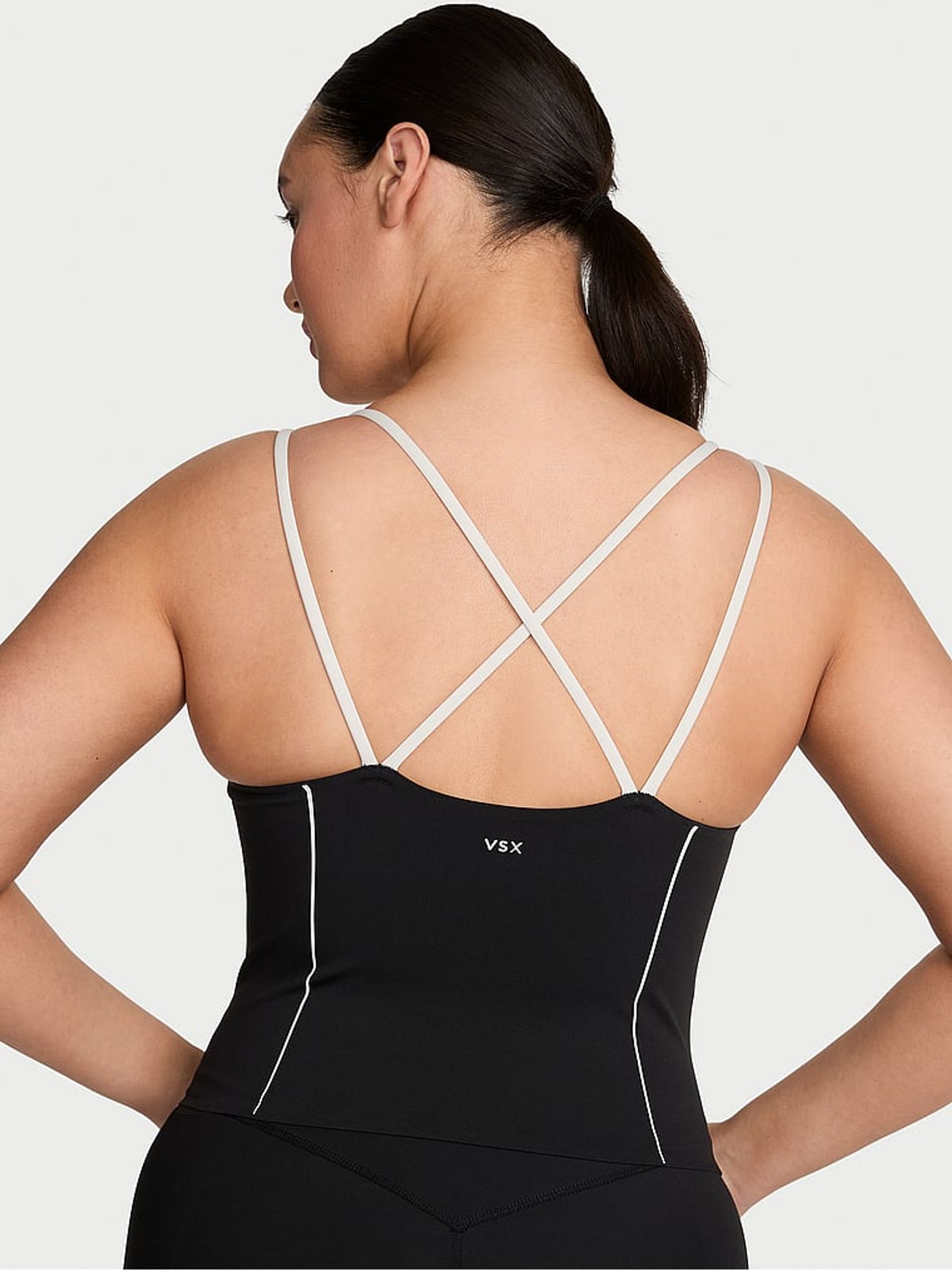 Black & White Elevate™ Chroma Contours Tank Top