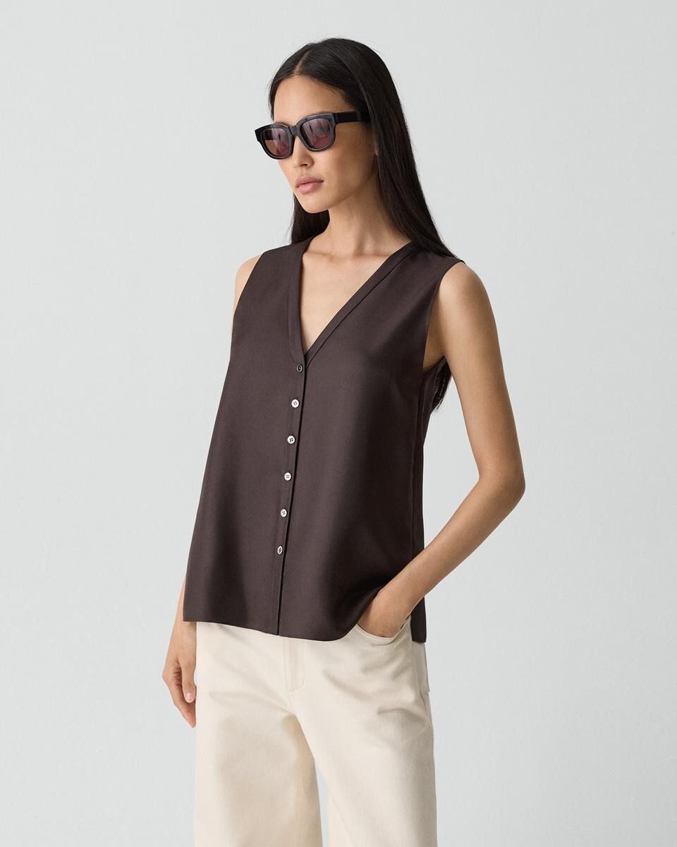 Sleeveless Button-Down Blouse in Mod Silk Twill