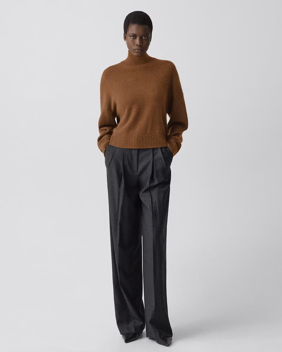 Cropped Turtleneck in Cashmere