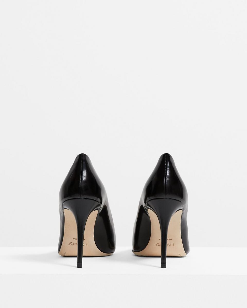 City Pump in Brushed Leather