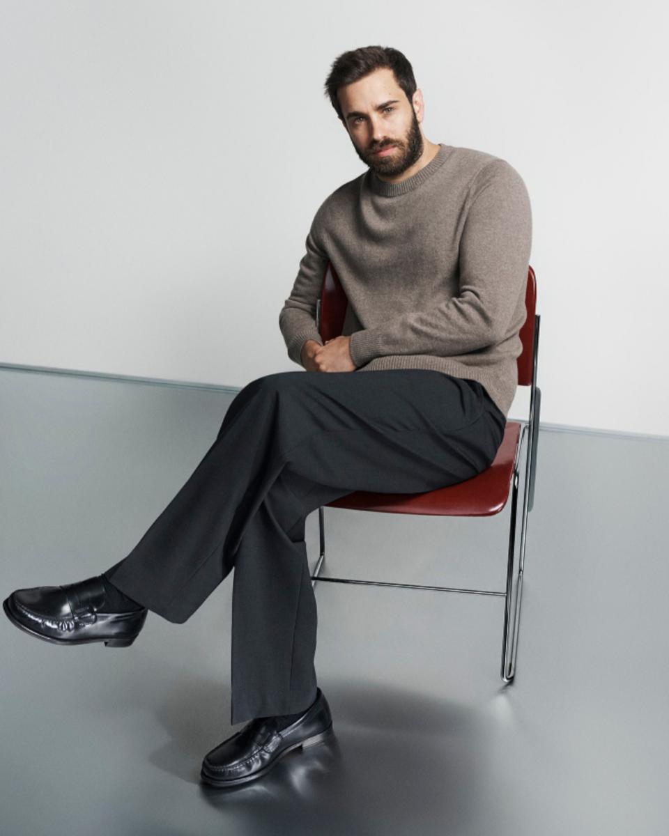 Relaxed Pleat Pant in Cashmere-Blend Flannel