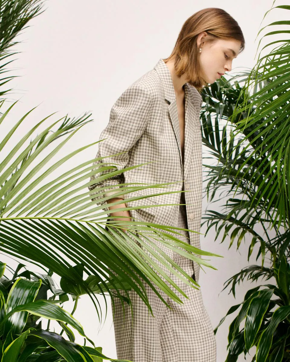Relaxed Blazer in Checked Linen-Blend