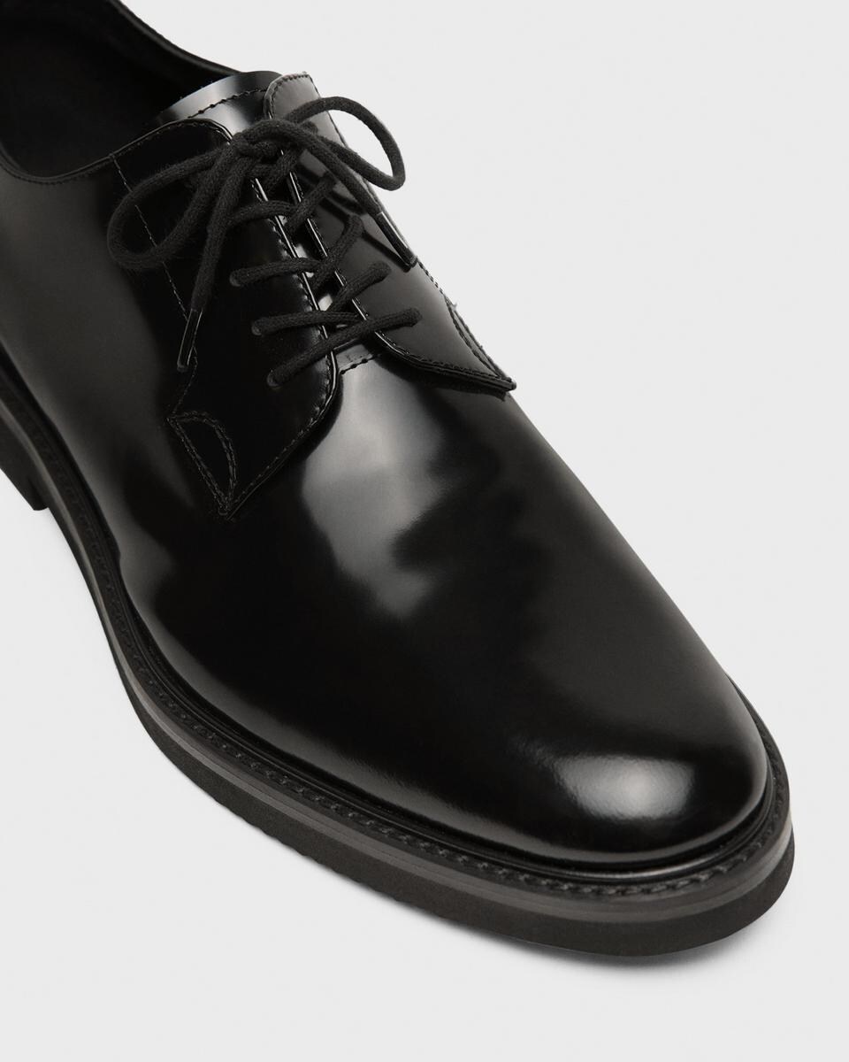 Oxford Shoe in Leather