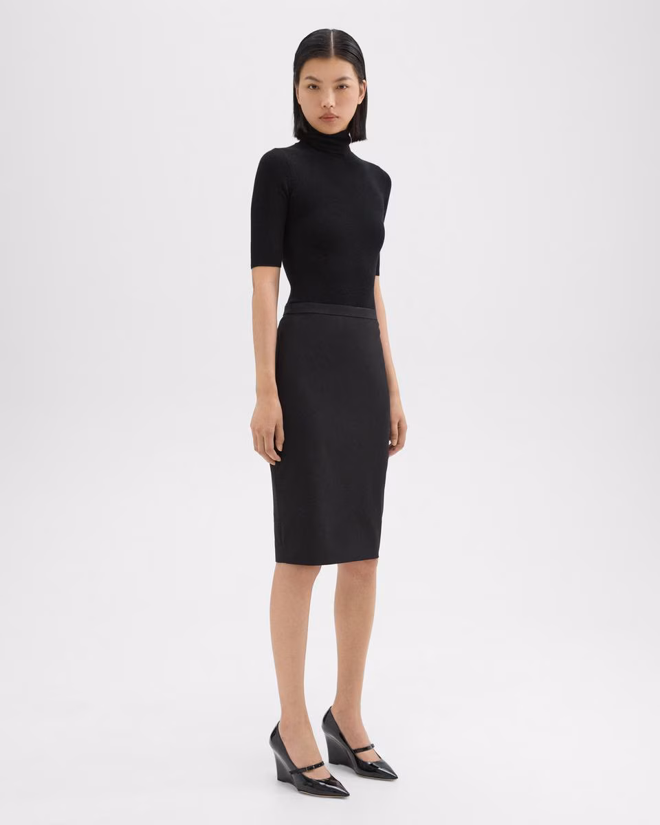 Slim Pencil Skirt in Good Wool