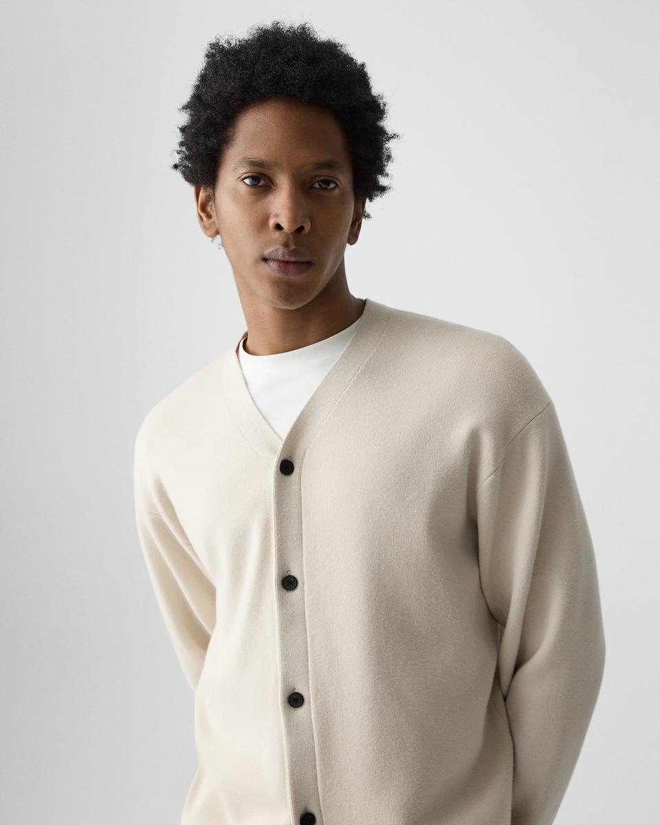 V-Neck Cardigan in Wool Bilen