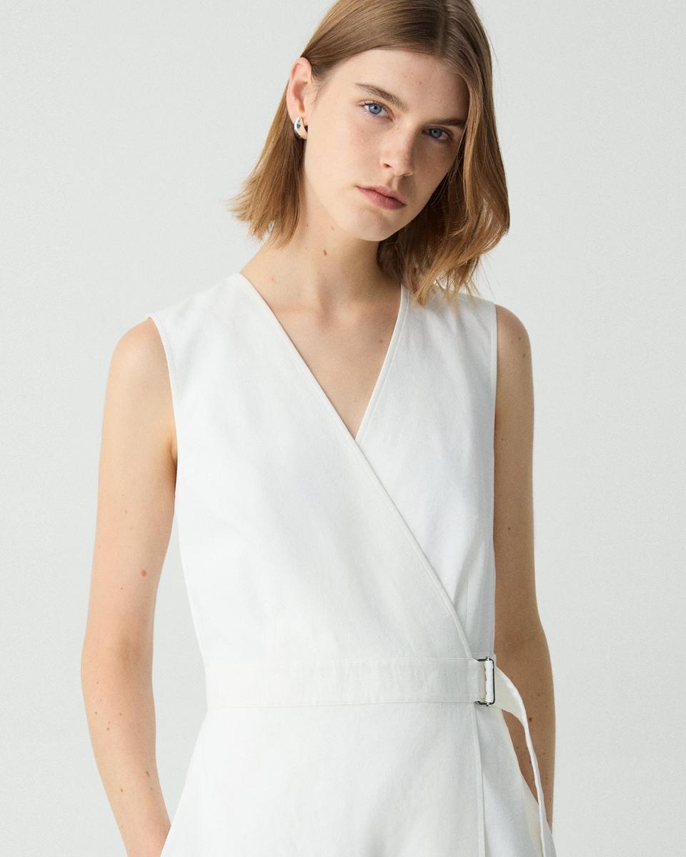 Sleeveless A-Line Wrap Dress in Good Linen