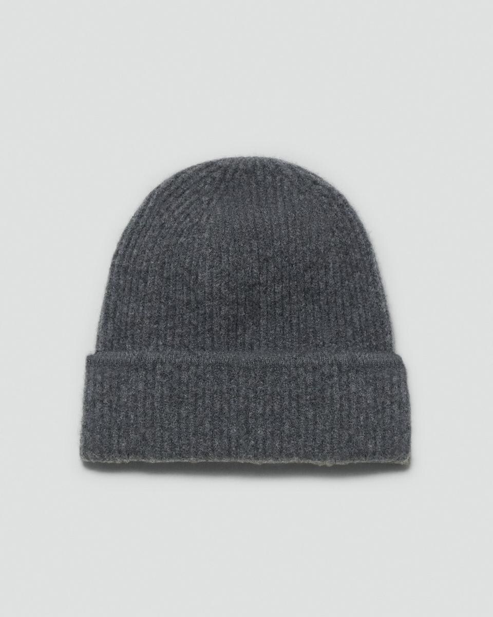 Beanie in Astor Wool