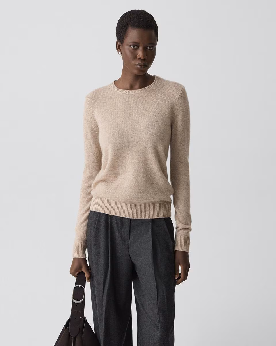 Crewneck Sweater in Feather Cashmere