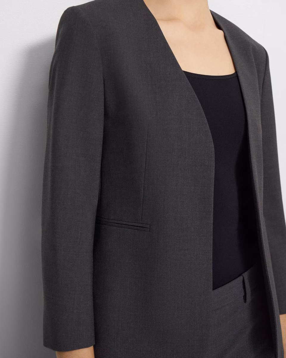 Lindrayia Blazer in Good Wool