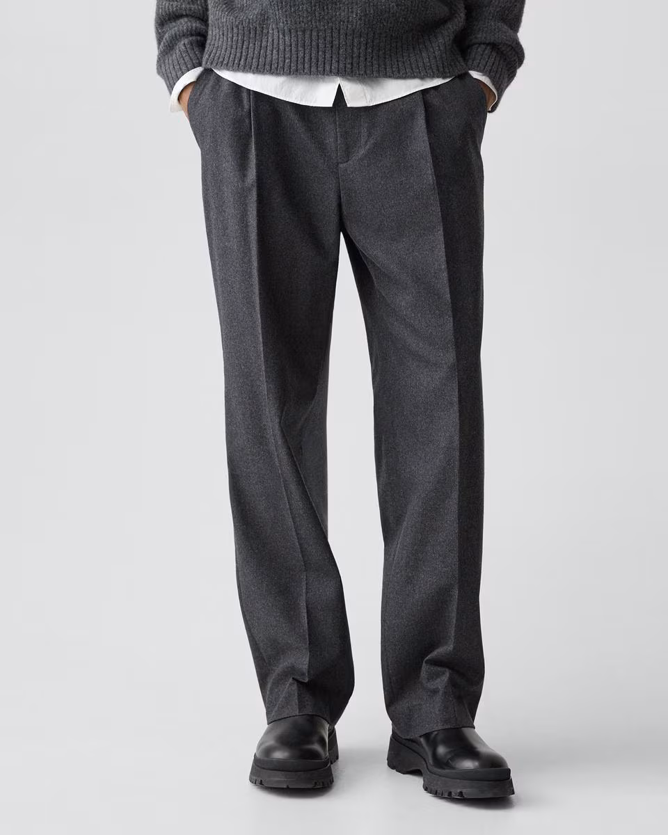 Relaxed Pleat Pant in Cashmere-Blend Flannel