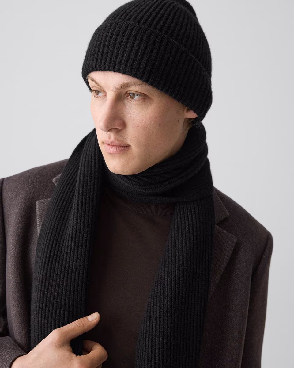 Ribbed Beanie in Cashmere