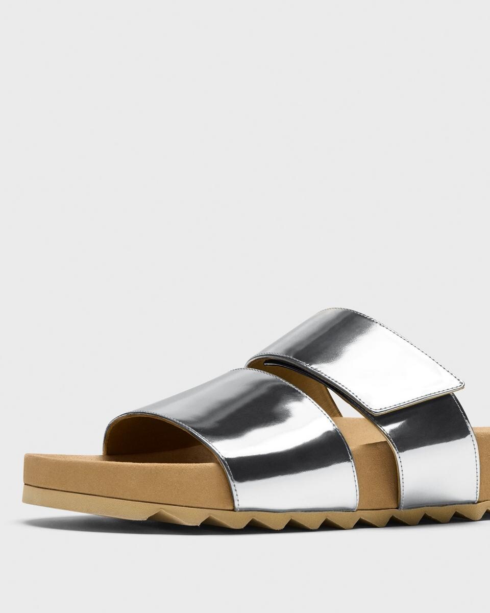 Slide Sandals in Metallic Leather