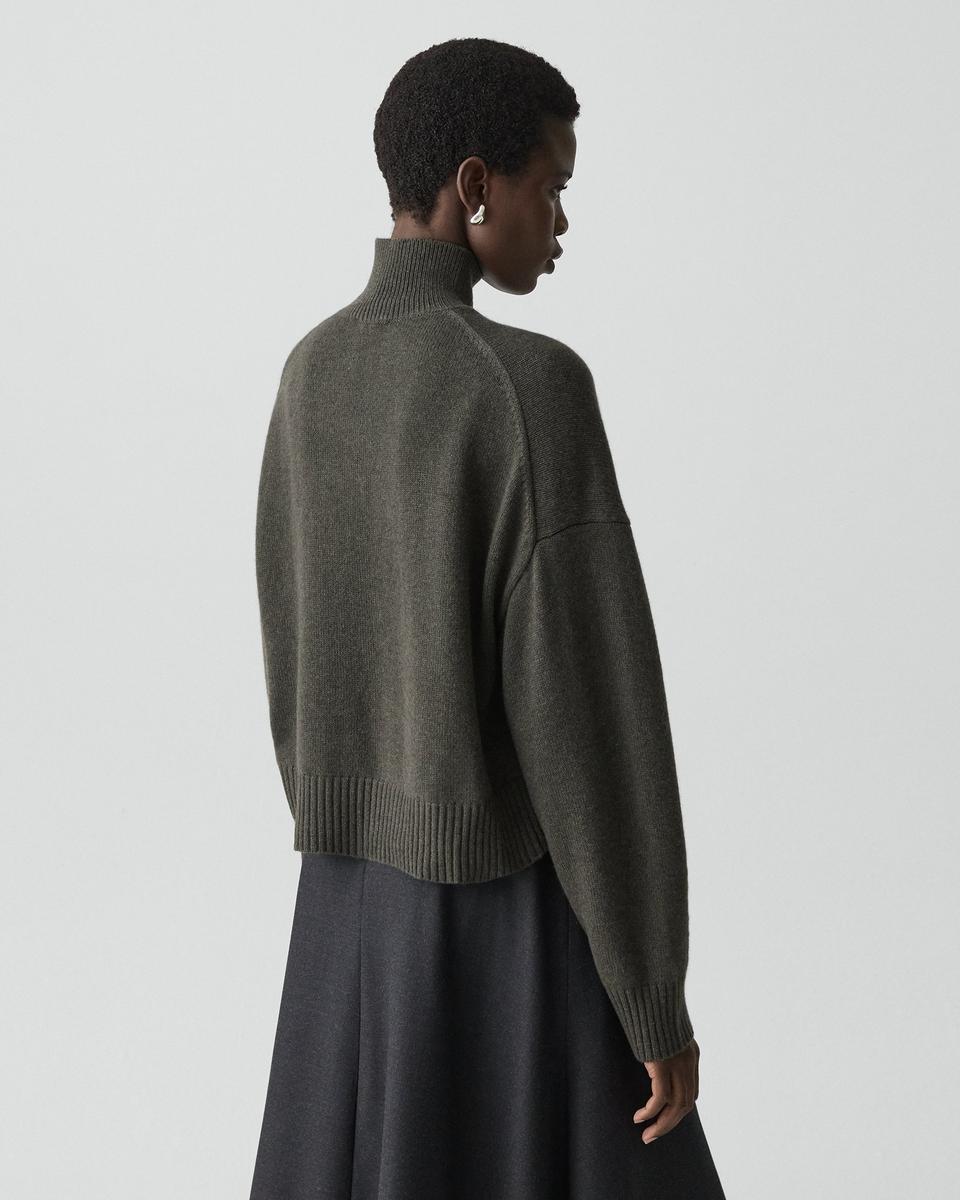 Cropped Turtleneck in Cashmere