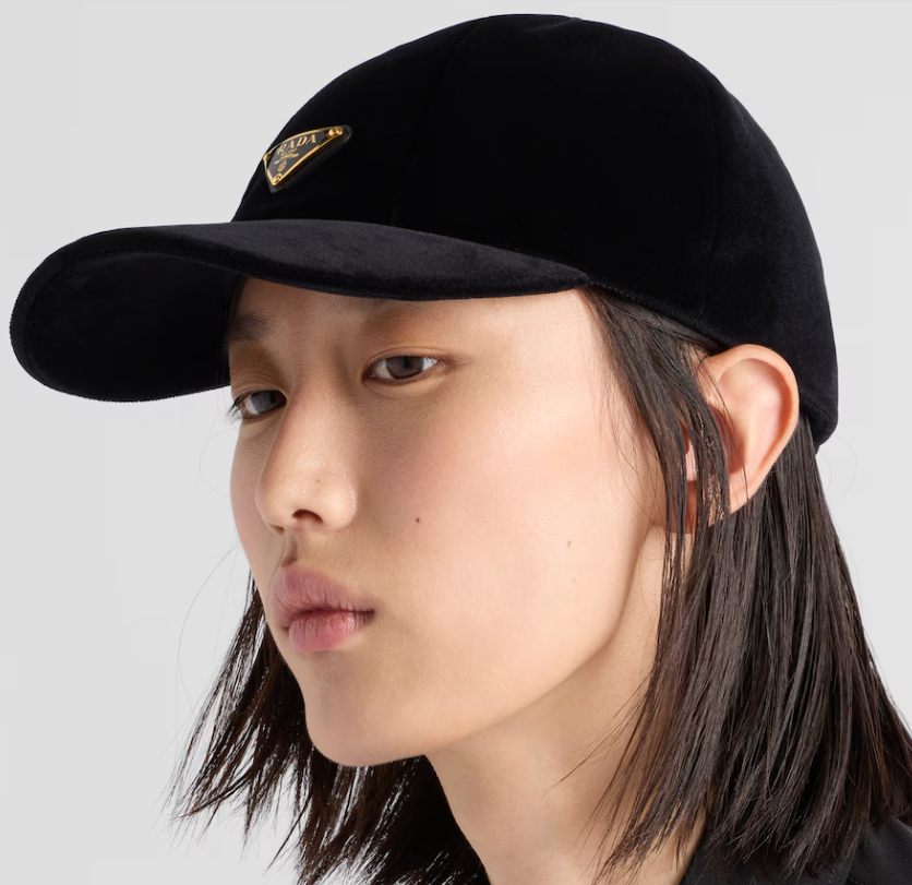 Versatile velvet baseball cap