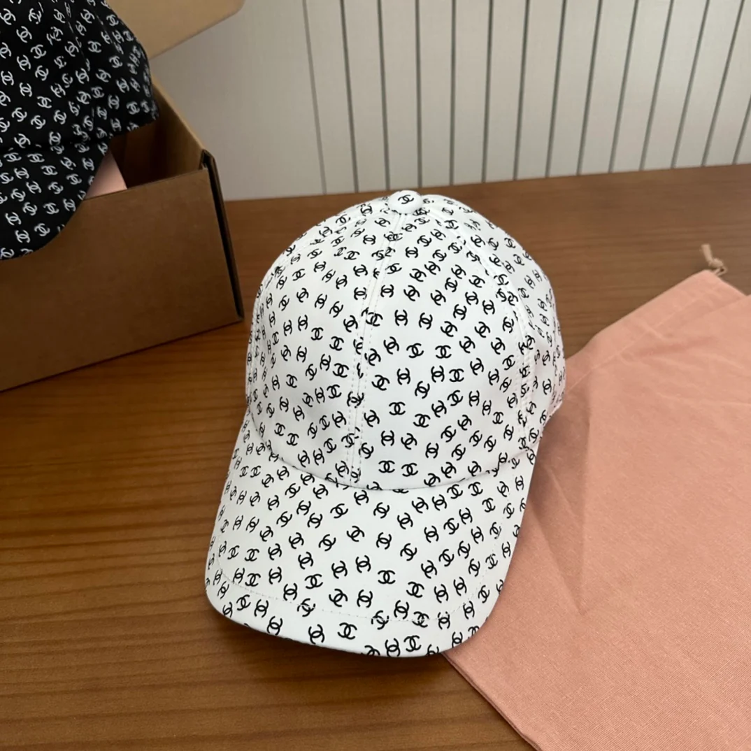 Printed lettering baseball cap