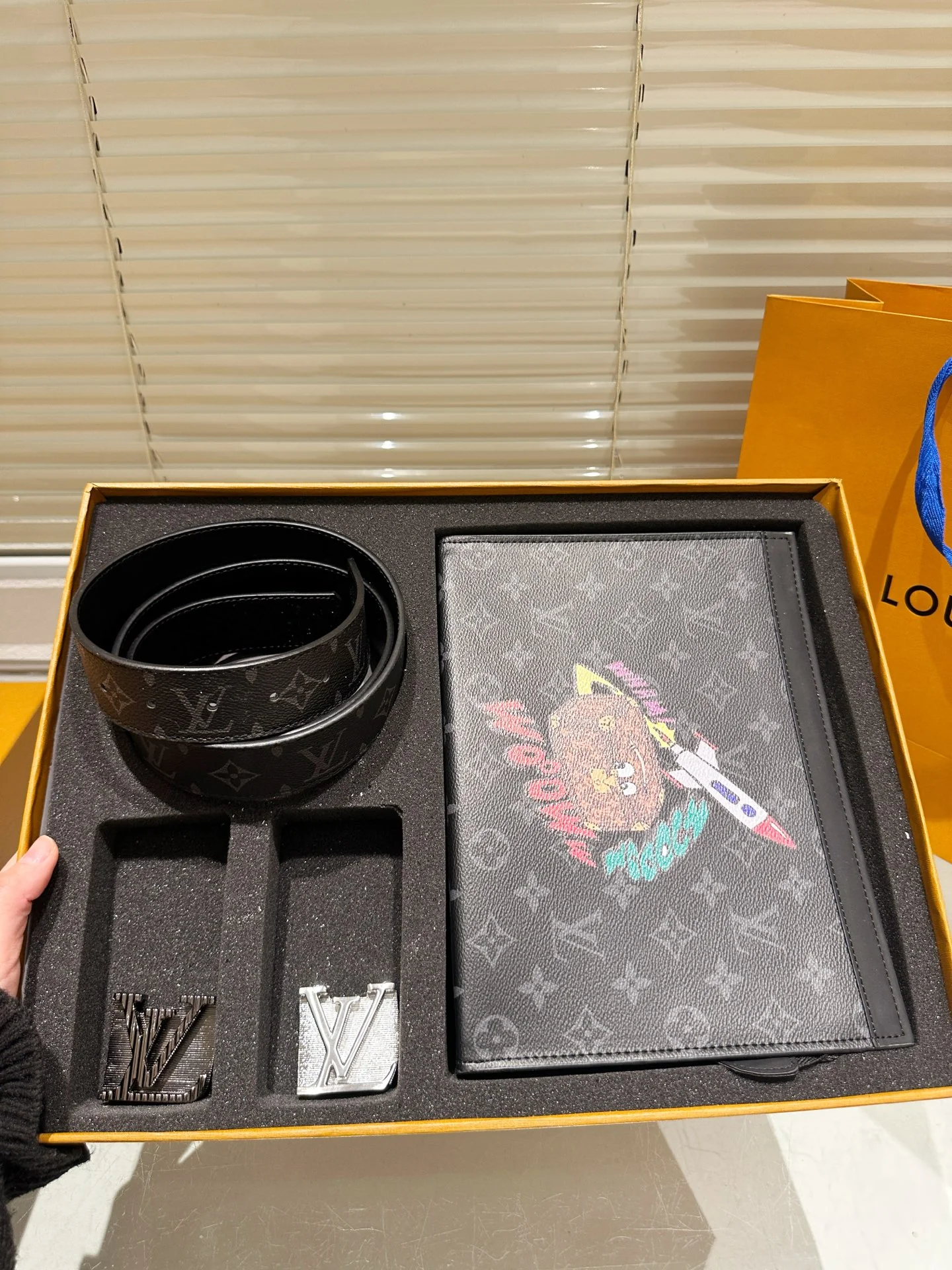 Men's Fashion Belt + Clutch Gift Box