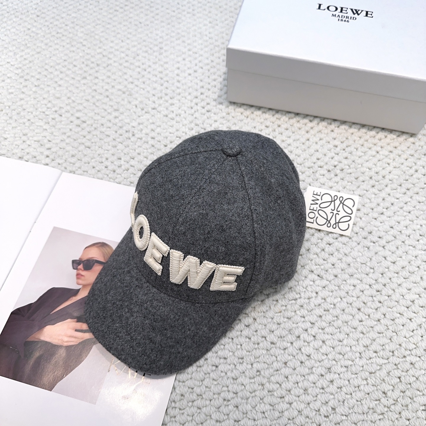 Embroidered cashmere baseball cap