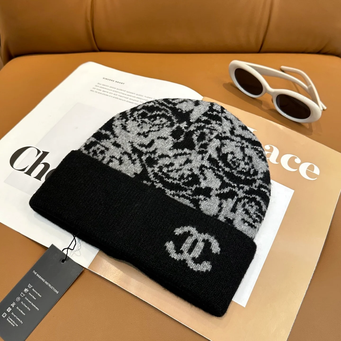 Camellia jacquard cashmere knitted  beanie