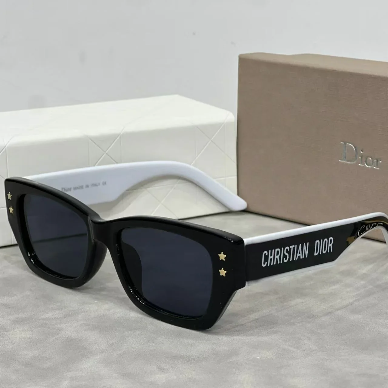 25 Stylish Square-Frame Printed Sunglasses for Men and Women