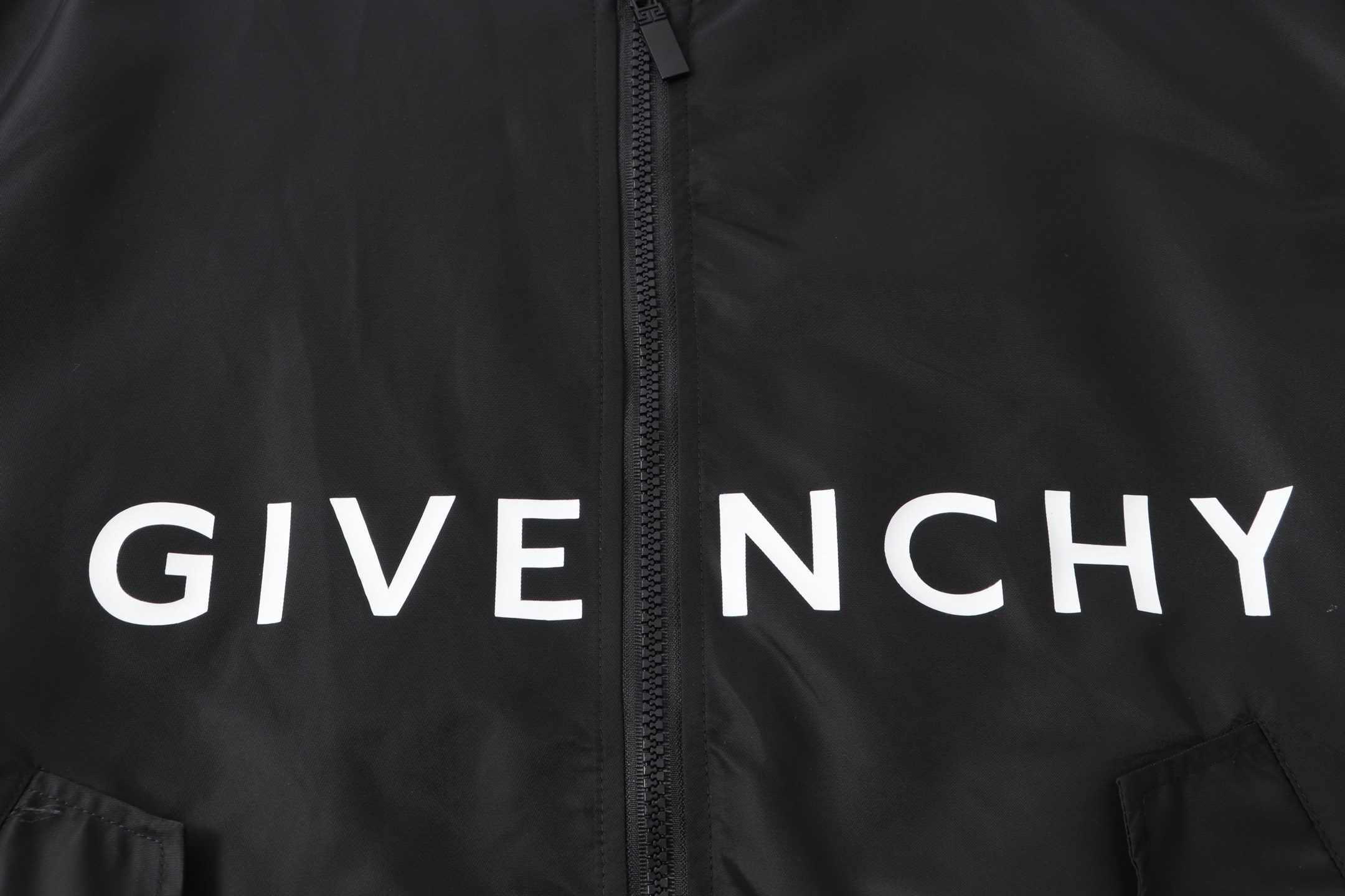 Fashionable printed bomber jacket