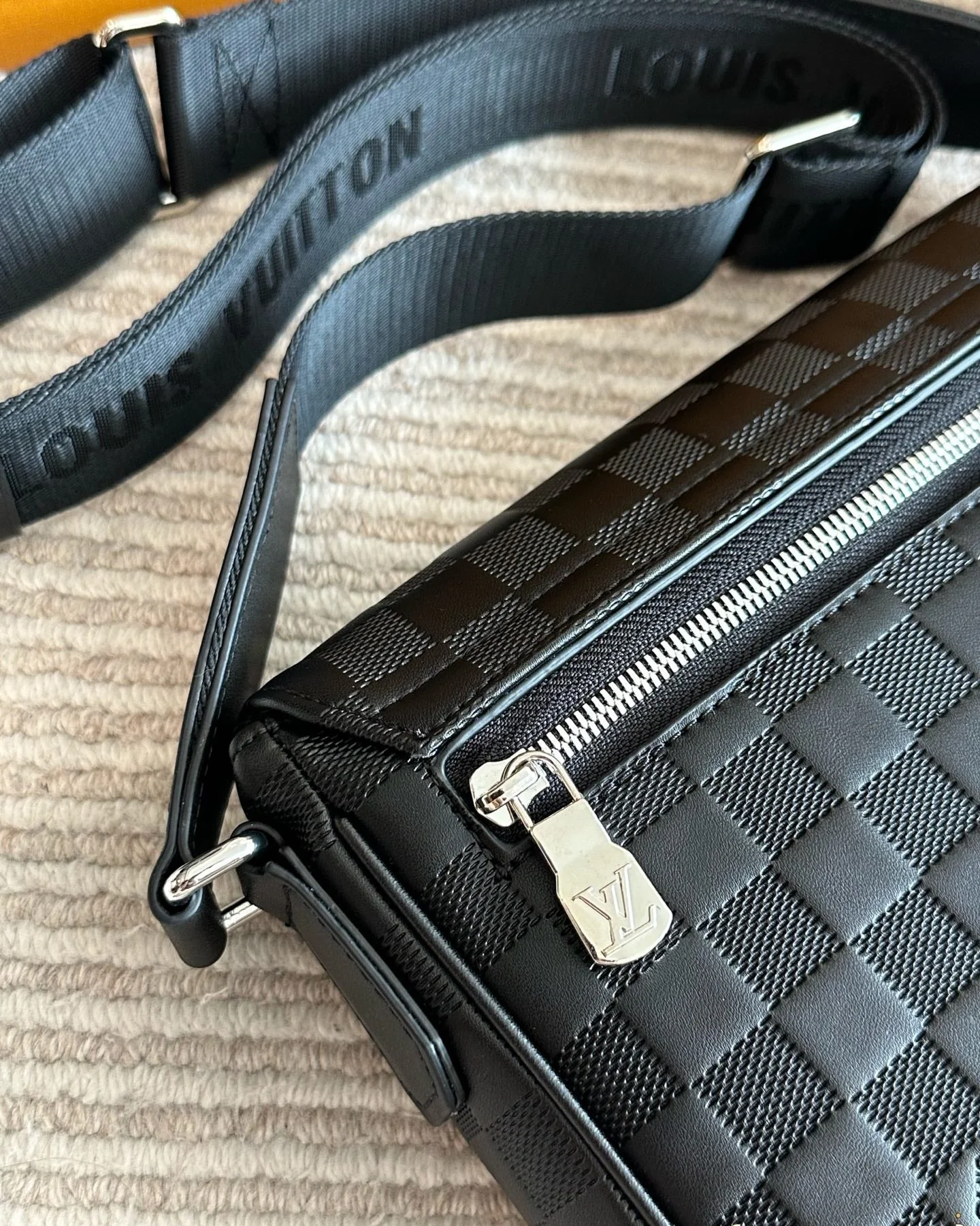 Men's Black Plaid Messenger Bag