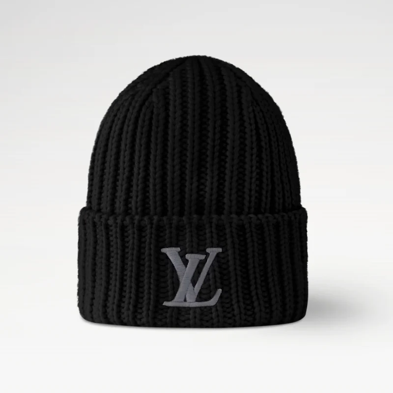 Stylish embroidered letter knitted hat