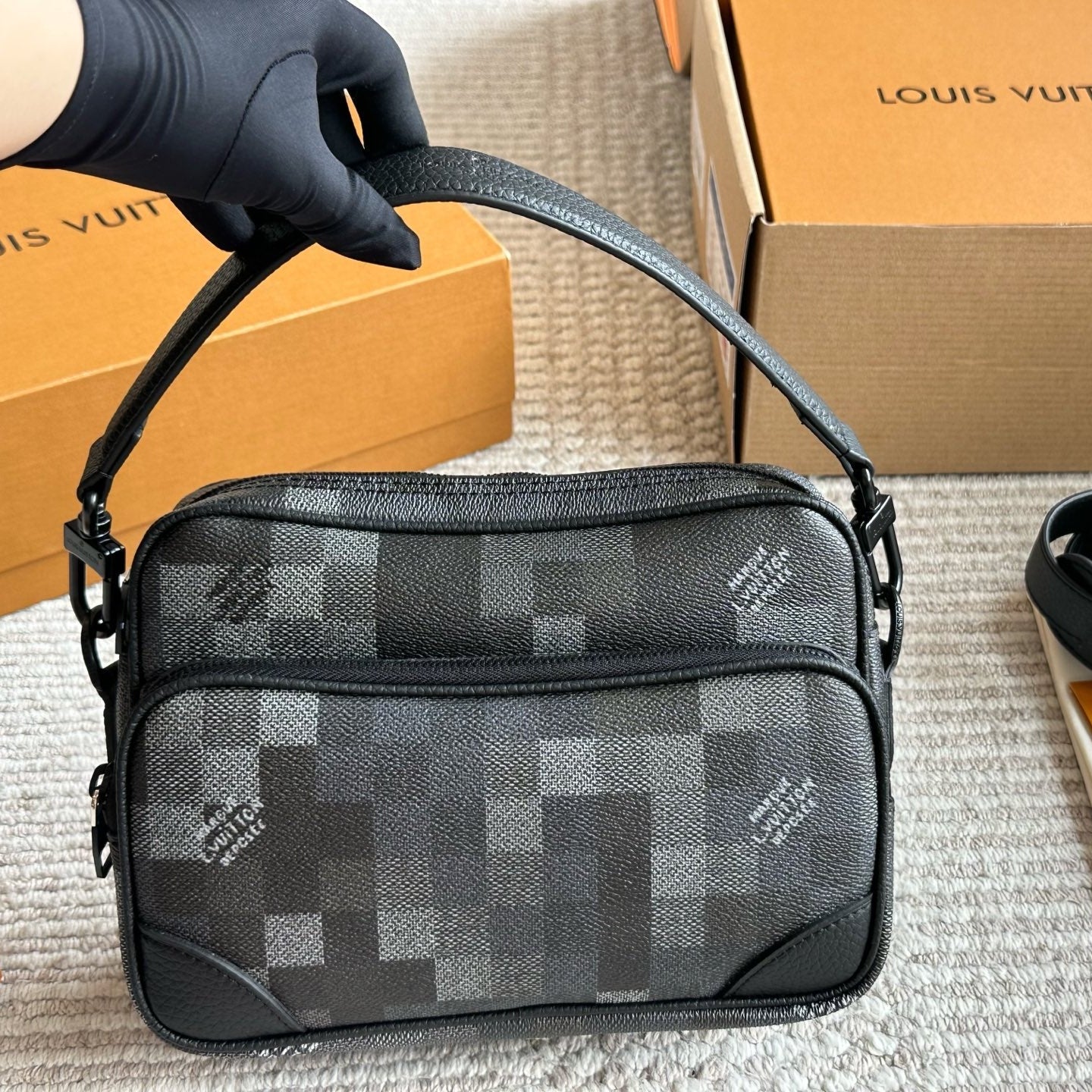 Fashion Men's Leather Messenger