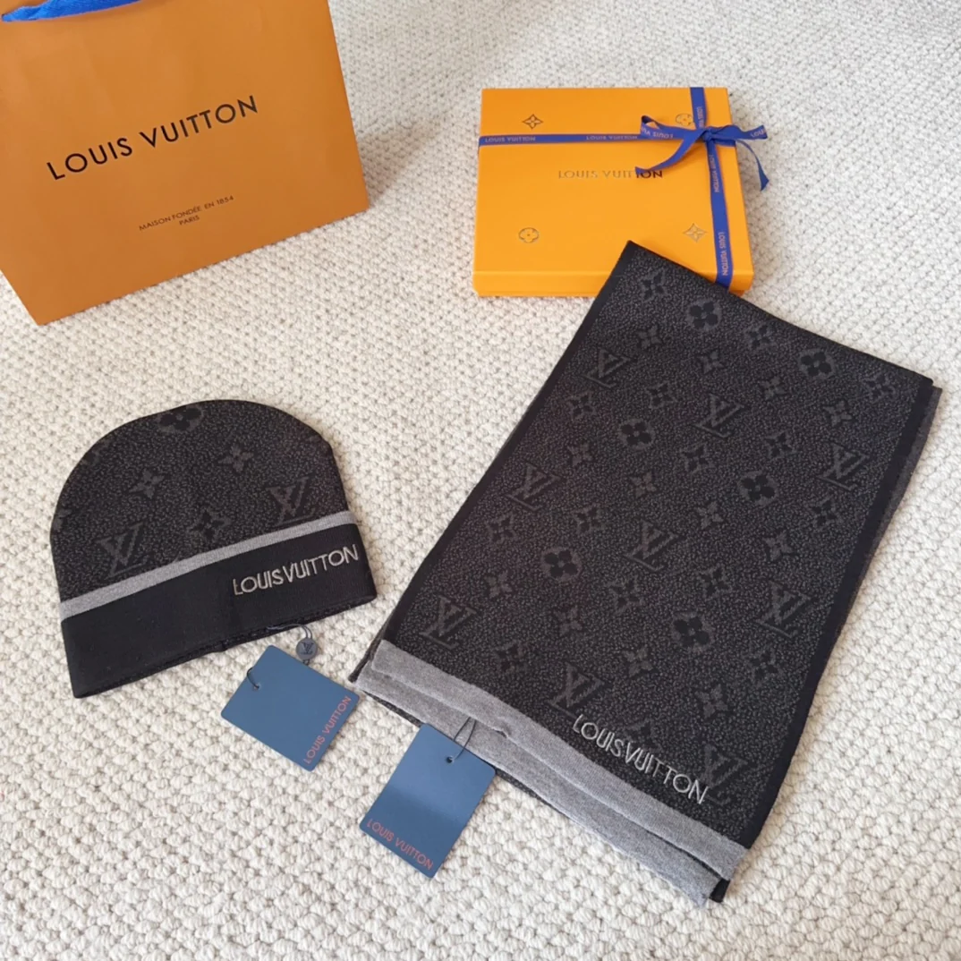 Jacquard cashmere scarf and hat set