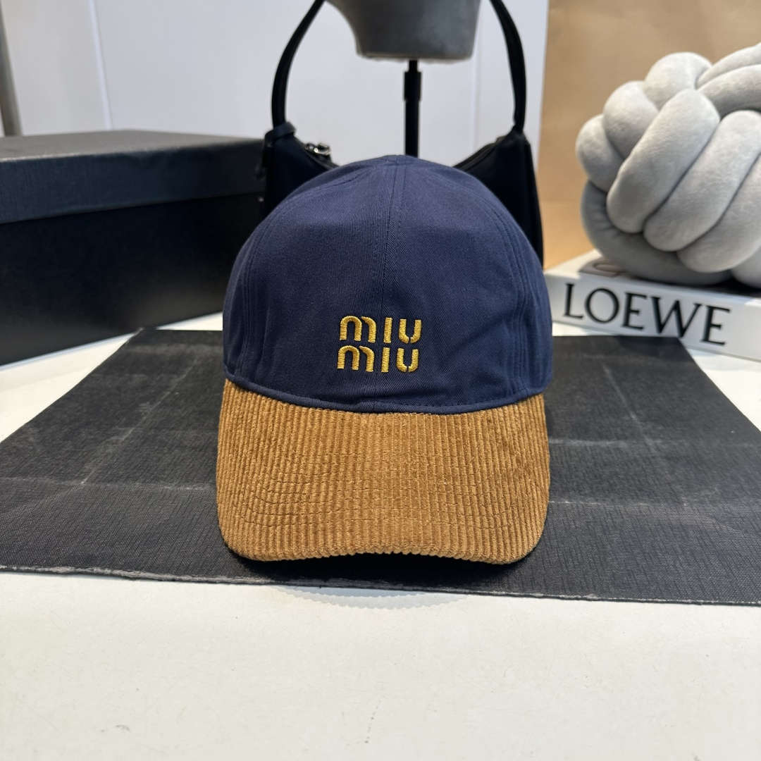 Cruise embroidered logo baseball cap