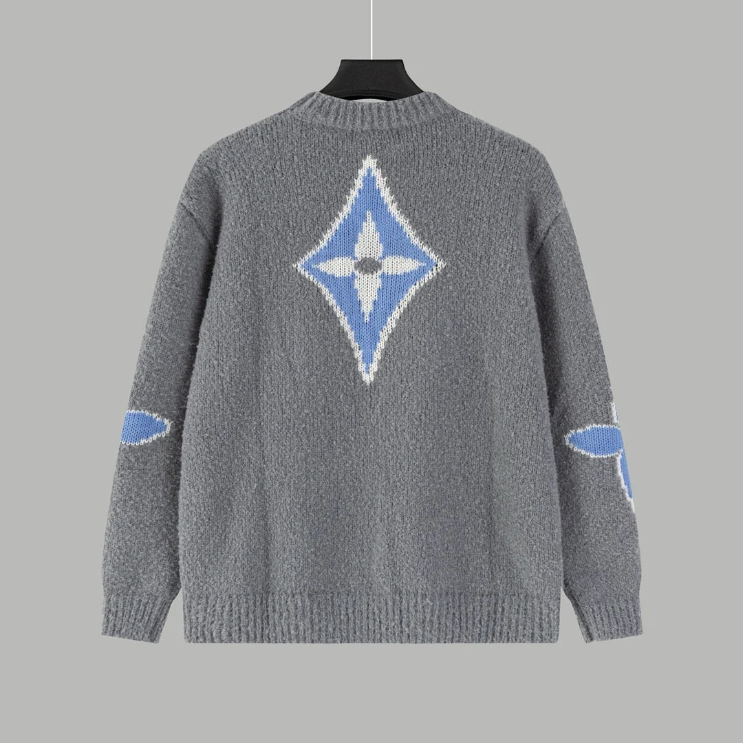 3 Color four-leaf jacquard sweater