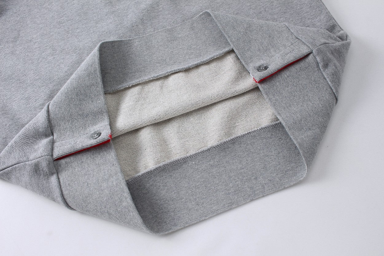 Fashionable crew neck sweatshirt