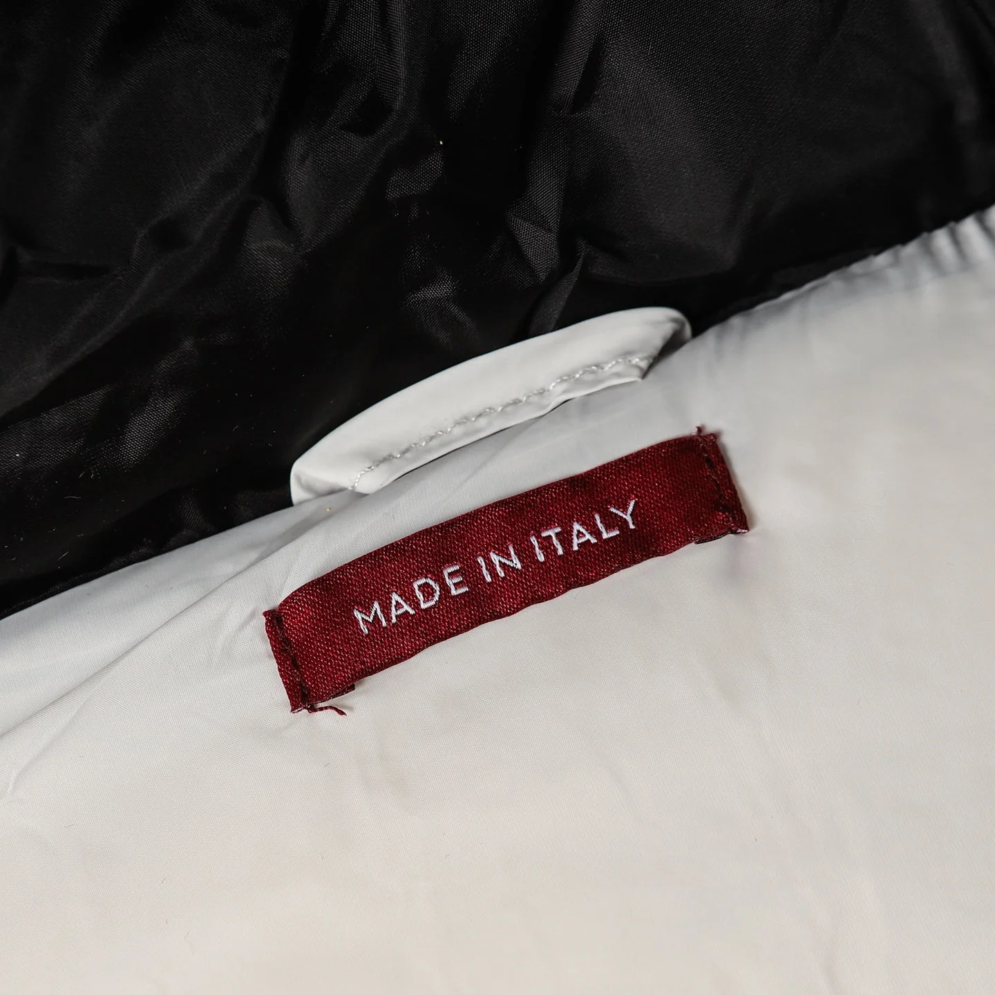 Detachable hooded down jacket