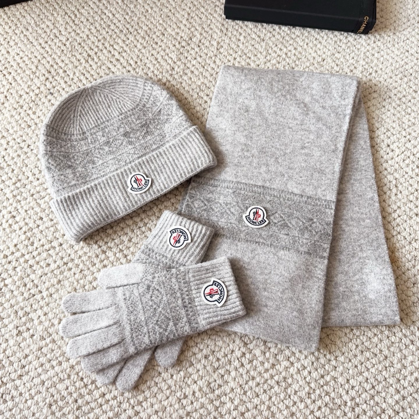 Embroidered duck knitted scarf hat gloves set