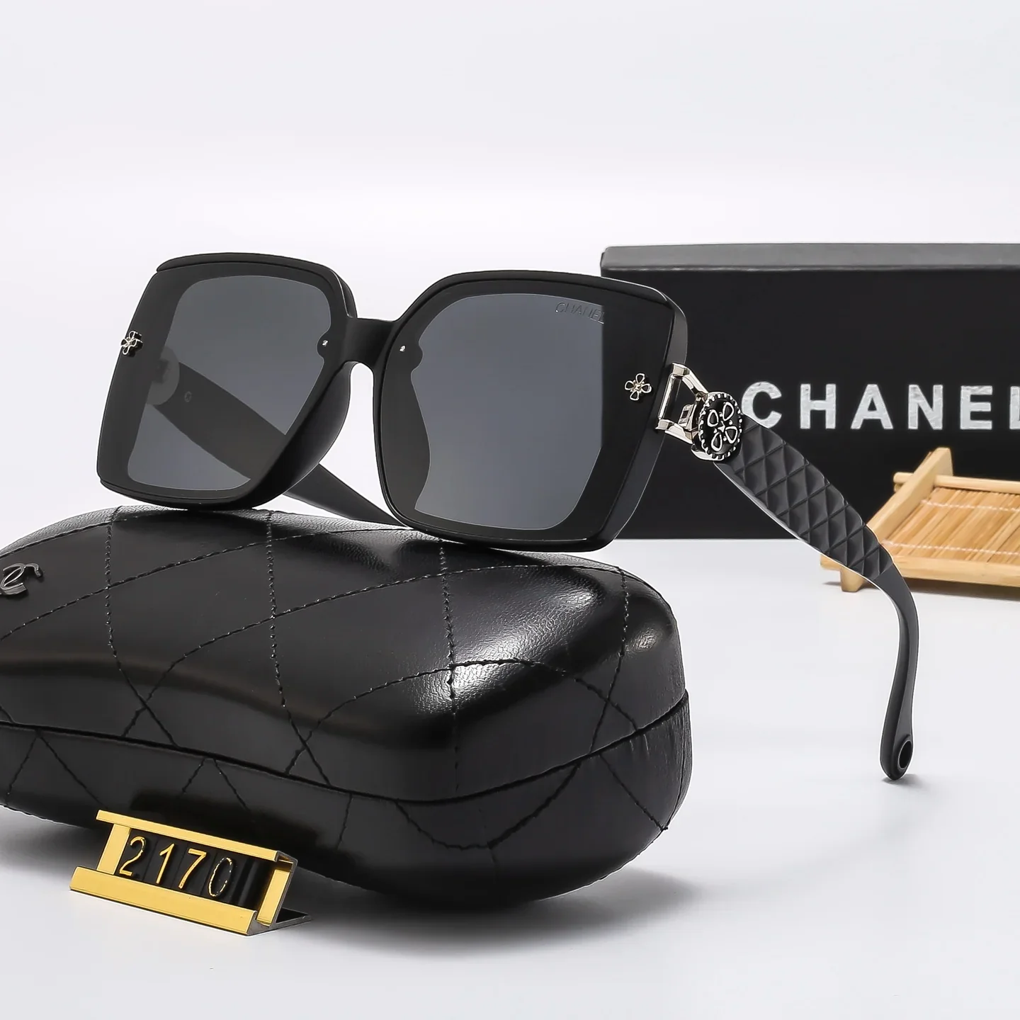 5 colors of fashionable and popular sunglasses