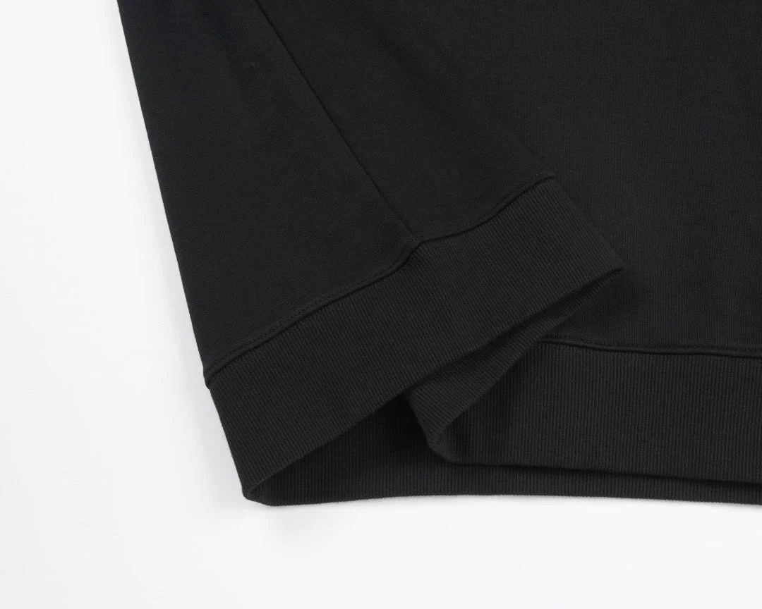 3D embroidered sweatshirt