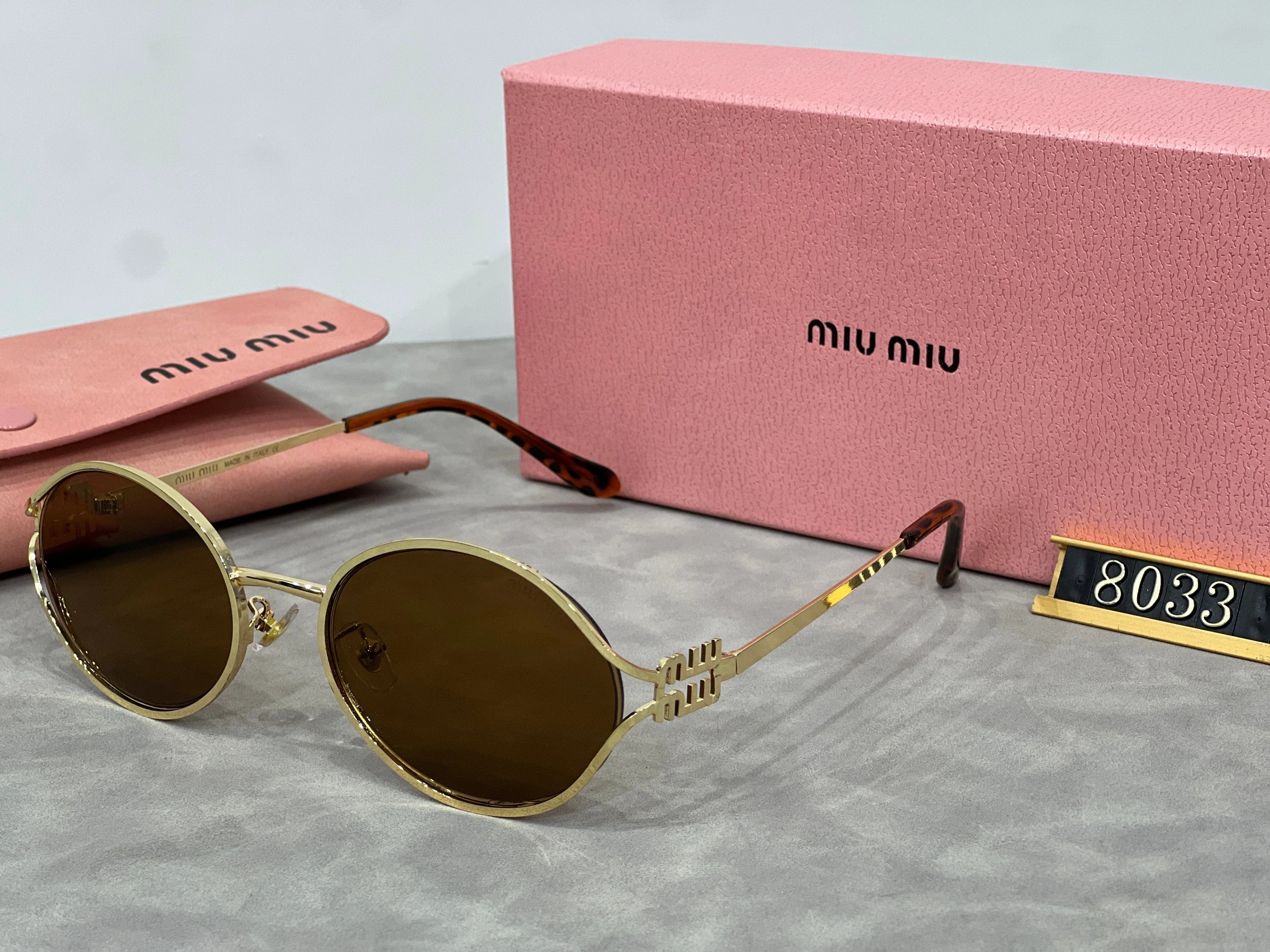 New trendy oval metal anti-glare sunglasses 8033