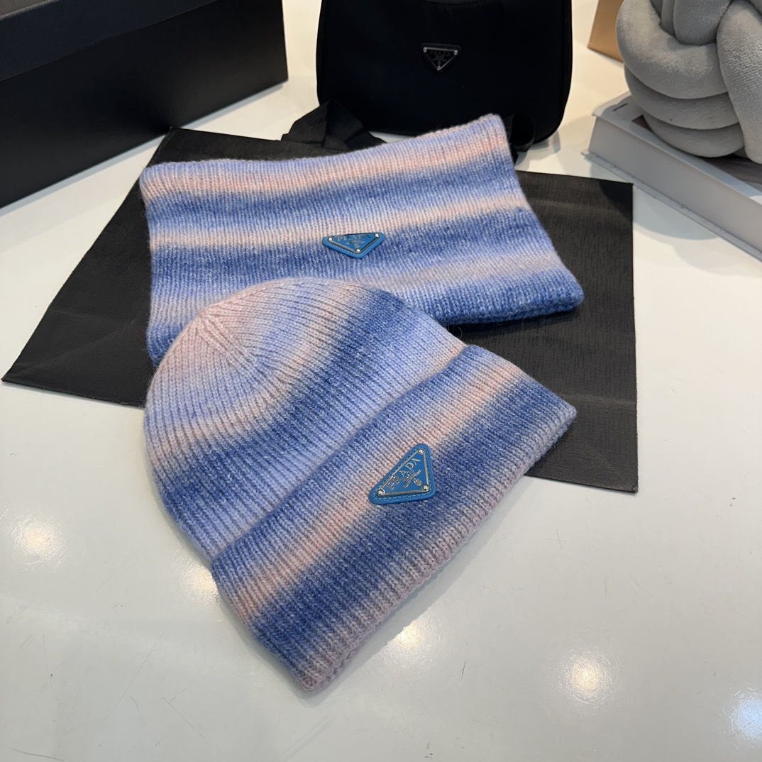 Gradient knit scarf and hat set