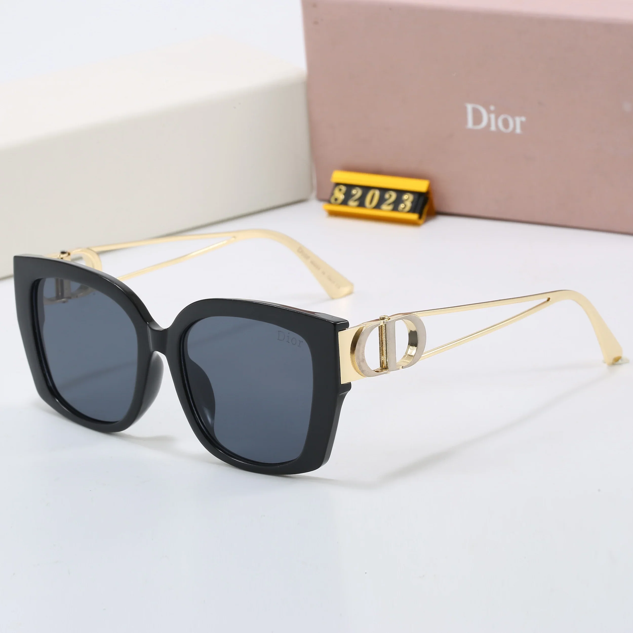 6 colors new style metal temple hot sunglasses 82023