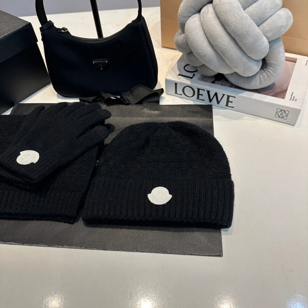 Embroidery knitted scarf hat gloves set