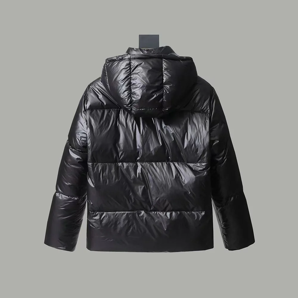 Silicone label hooded down jacket