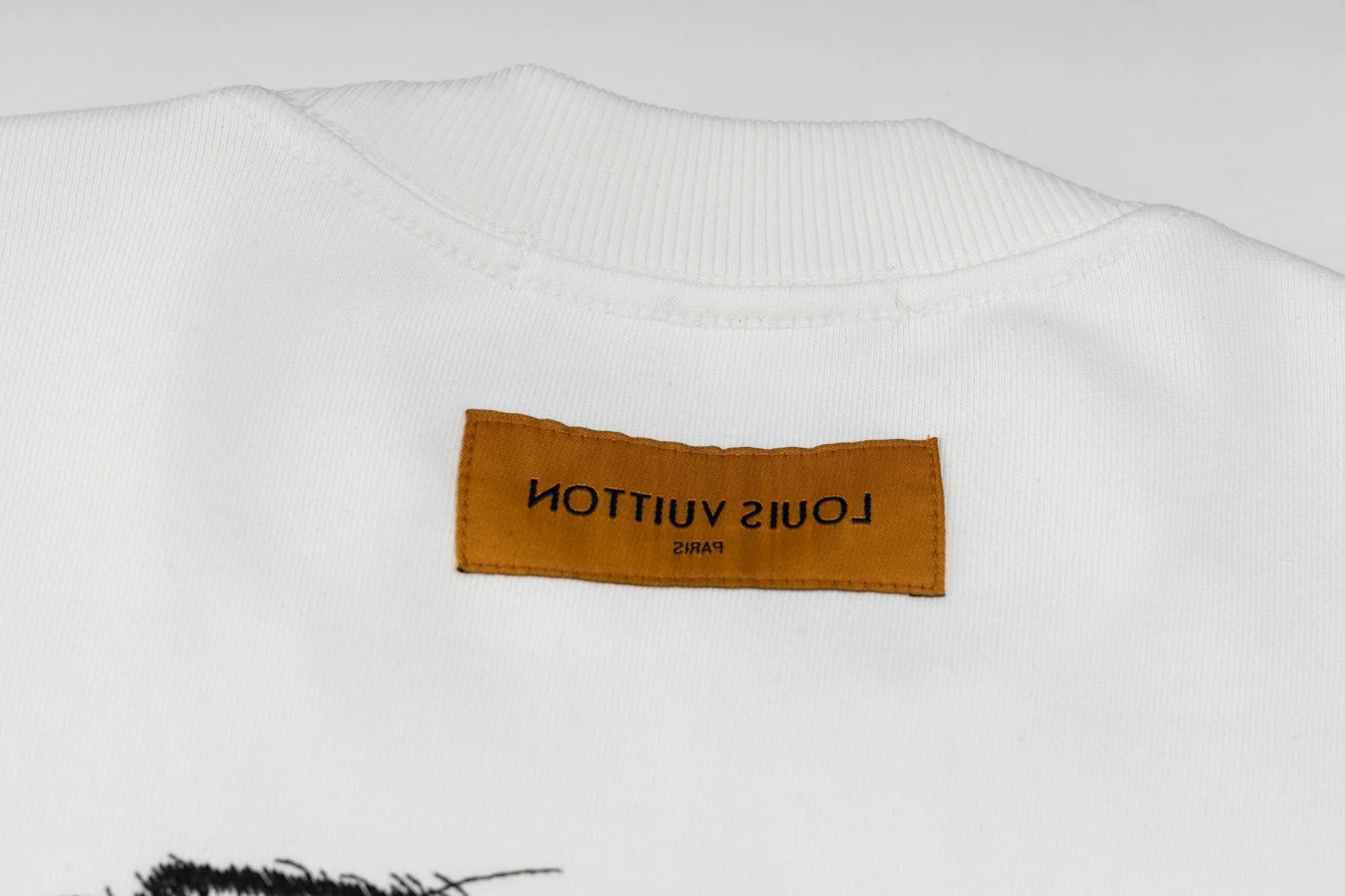 Double-sided embroidered round neck cotton sweatshirt