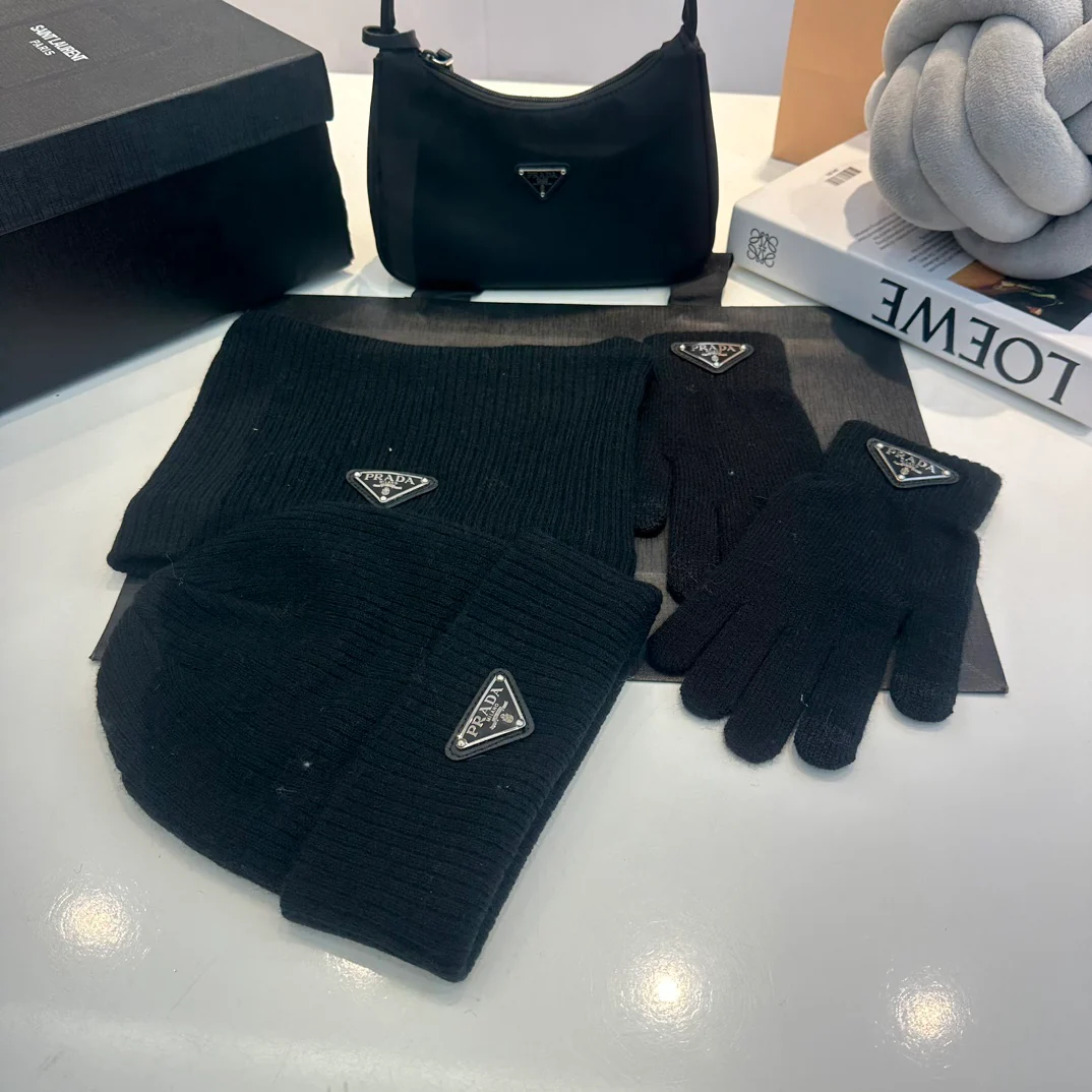 Triangle knitted scarf hat gloves set