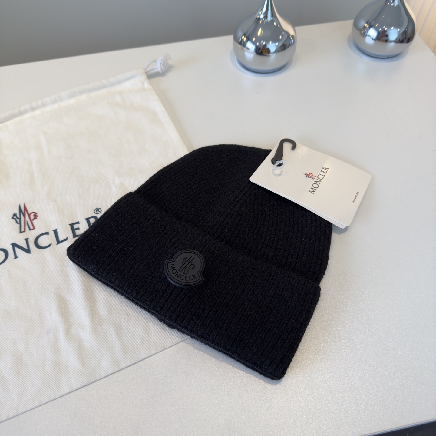 Leather logo cashmere beanie