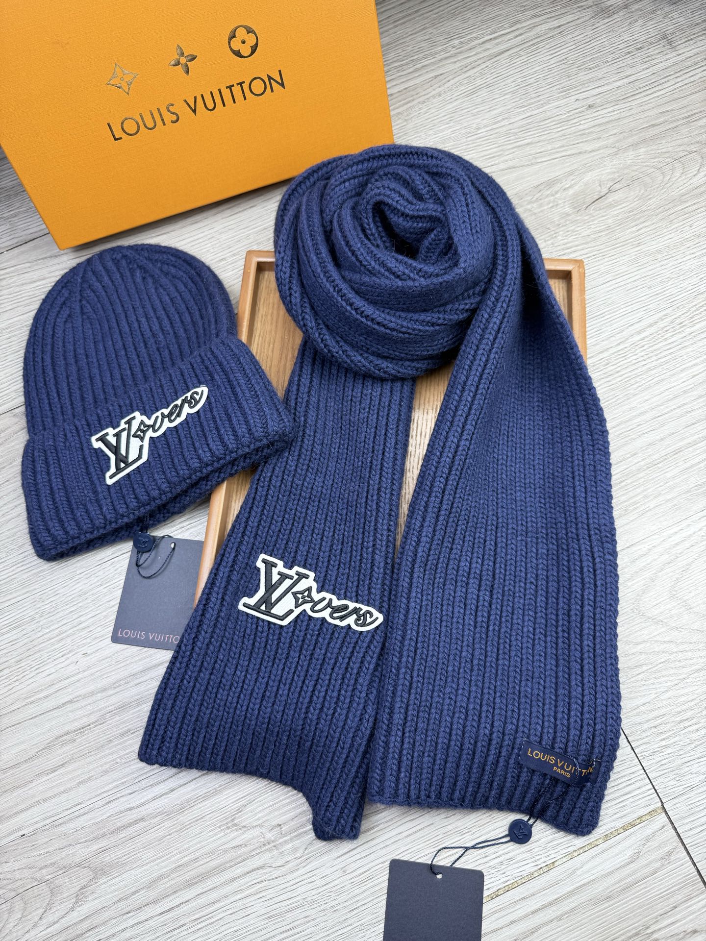Embroidered knitted scarf and hat set