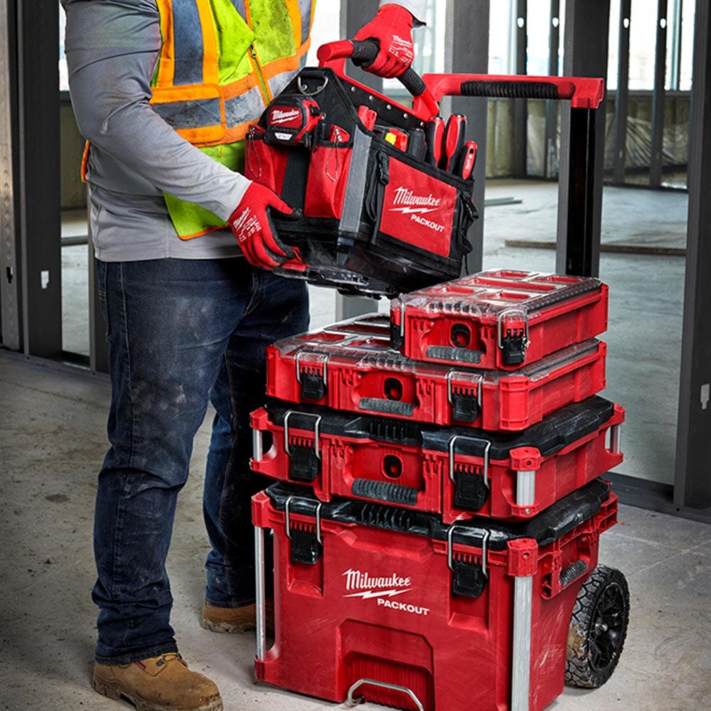 MILWAUKEE PACKOUT™ Tool Box 48228424
